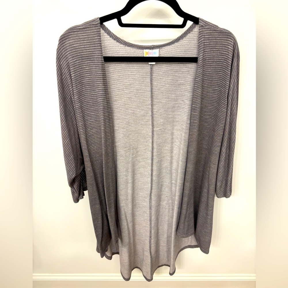 LuLaRoe Lindsay, Grey w White Stripes